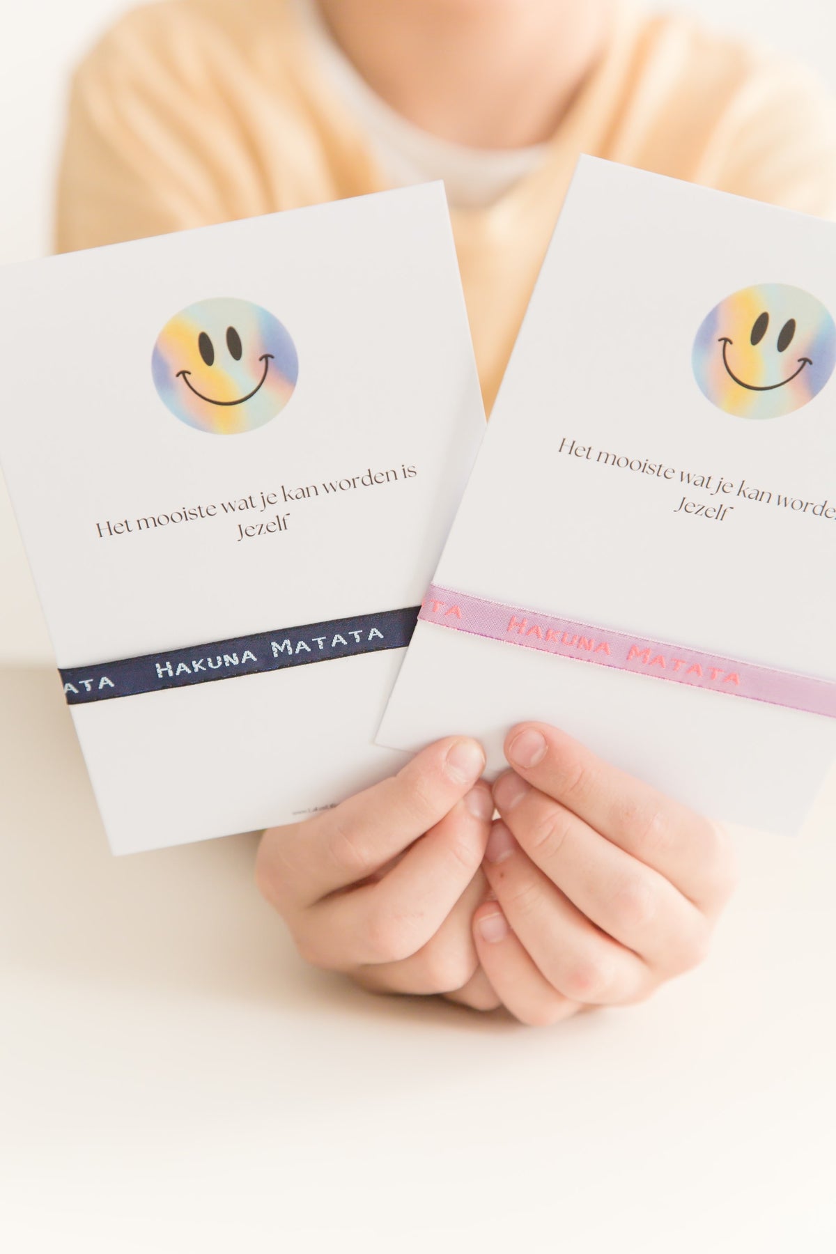 Card with Hakuna Matata bracelet